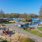 Mueritz 06 Semesterbostad Waren (Mueritz)